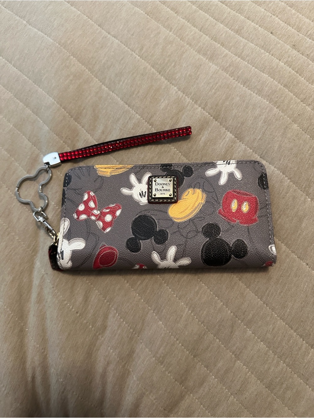 Disney Dooney & Bourke Mickey Mania Body Parts Zip Wallet